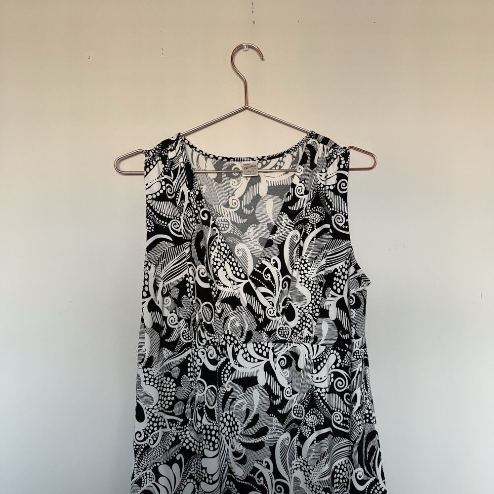 Old Navy Black and White Midi Dress - Picture 2 of 6